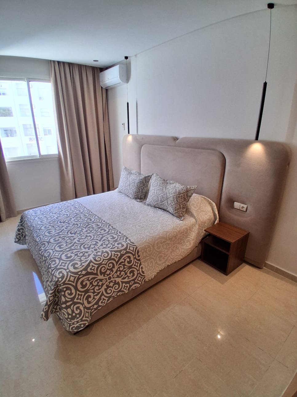 L'Écrin Doré : S+2 Luxe-piscine — 2 chambres, Islane Hay El Mohamamdi — Coin Du Ciel