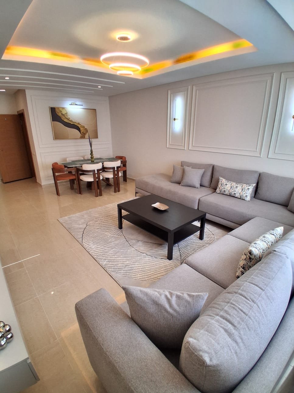 L'Écrin Doré : S+2 Luxe-piscine — 2 chambres, Islane Hay El Mohamamdi — Coin Du Ciel